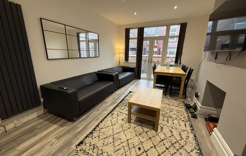 Harley Avenue, Longsight, Manchester - Image 1